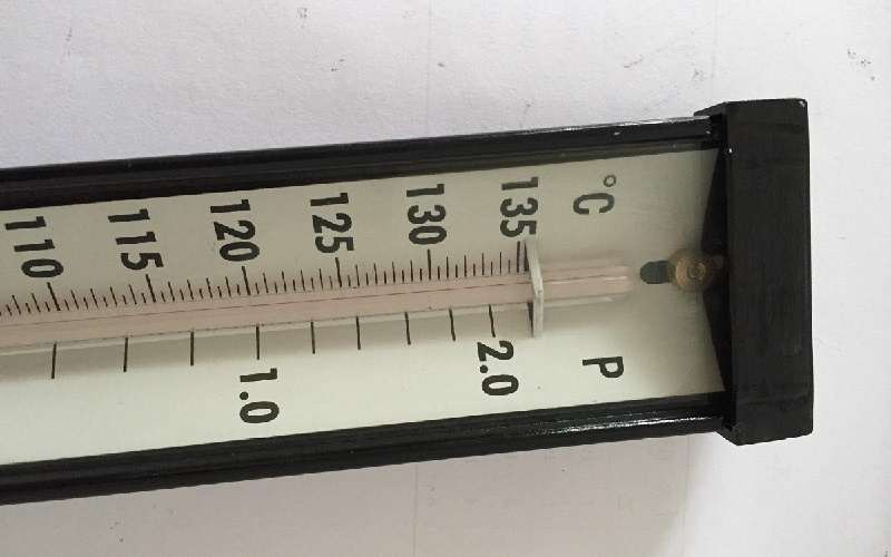 Thermometer for sterilizers